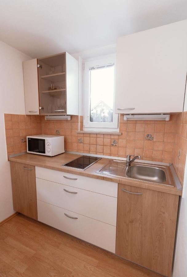 בוהין Apartments & Rooms Malej מראה חיצוני תמונה