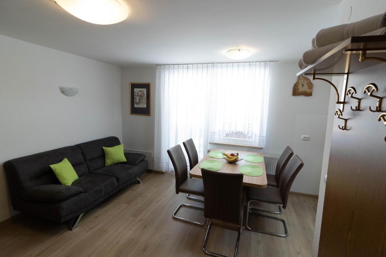 בוהין Apartments & Rooms Malej מראה חיצוני תמונה