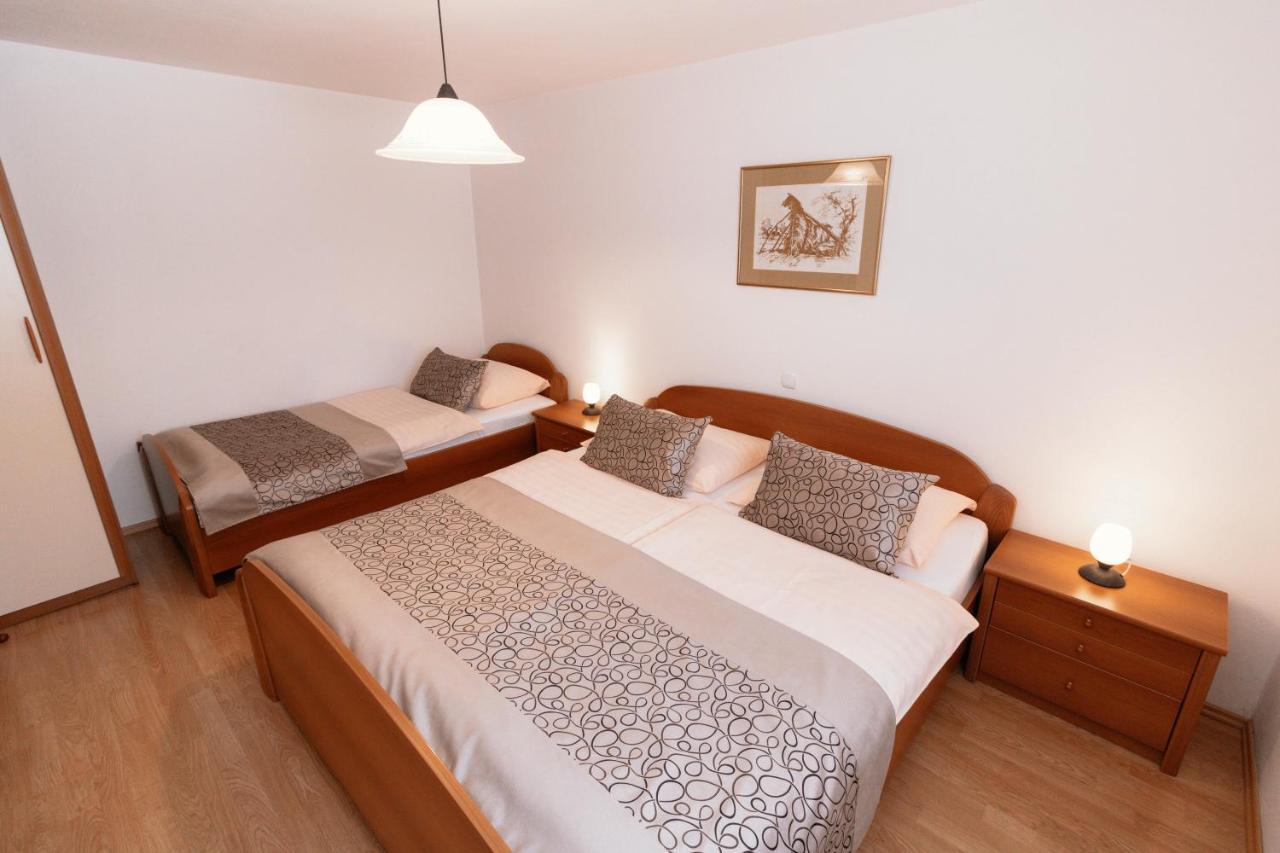 בוהין Apartments & Rooms Malej מראה חיצוני תמונה