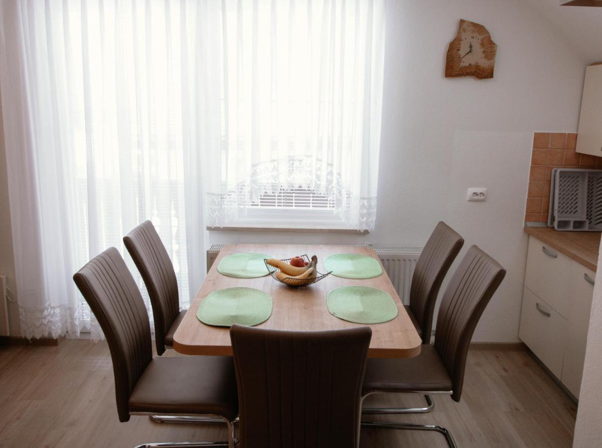 בוהין Apartments & Rooms Malej מראה חיצוני תמונה