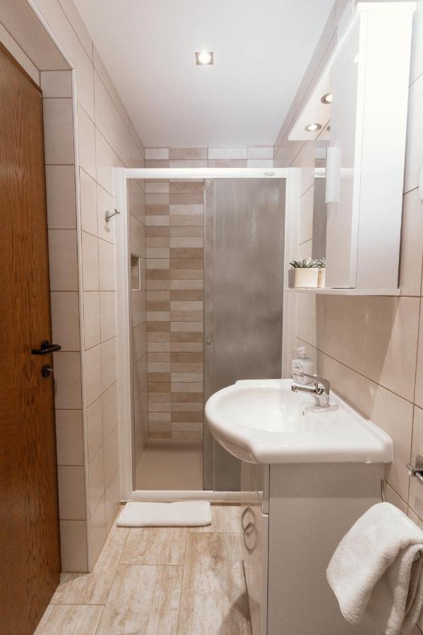 בוהין Apartments & Rooms Malej מראה חיצוני תמונה