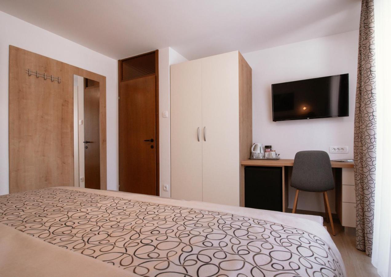 בוהין Apartments & Rooms Malej מראה חיצוני תמונה
