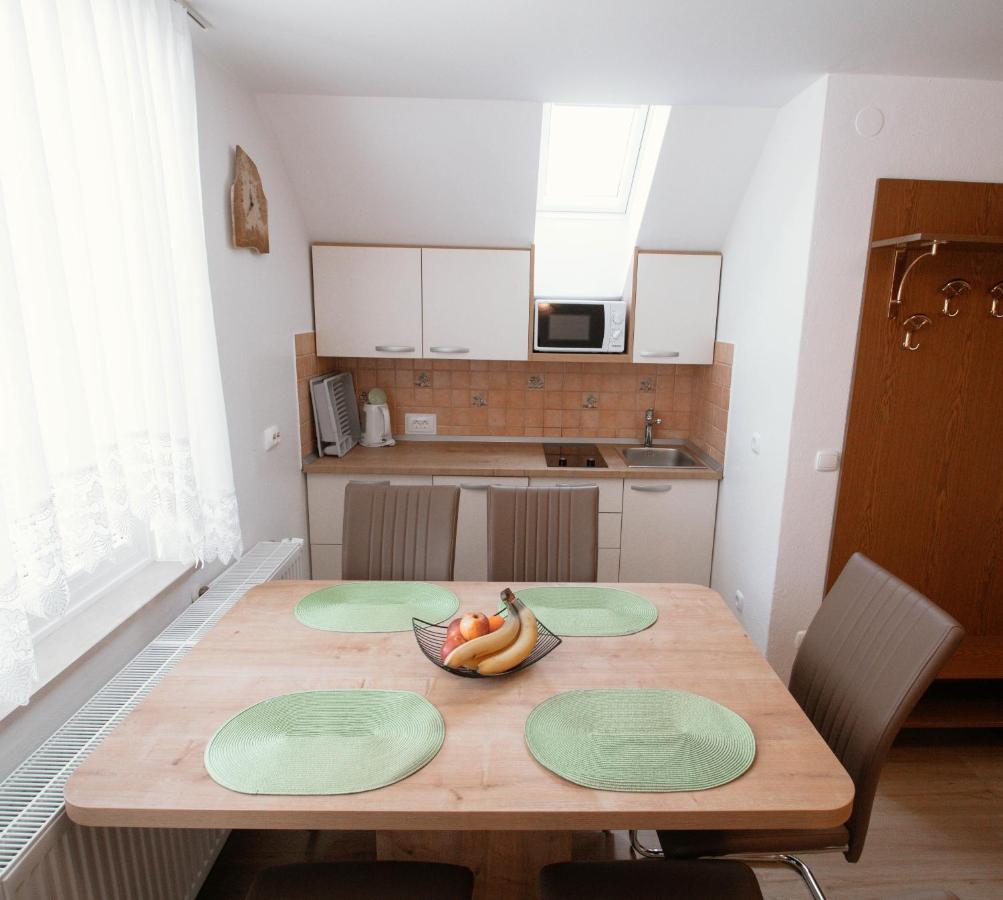 בוהין Apartments & Rooms Malej מראה חיצוני תמונה