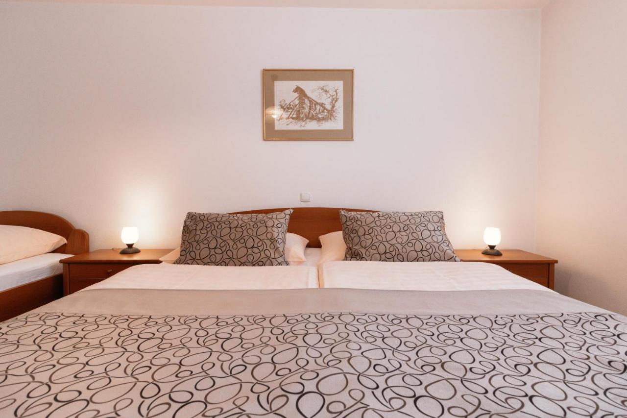 בוהין Apartments & Rooms Malej מראה חיצוני תמונה