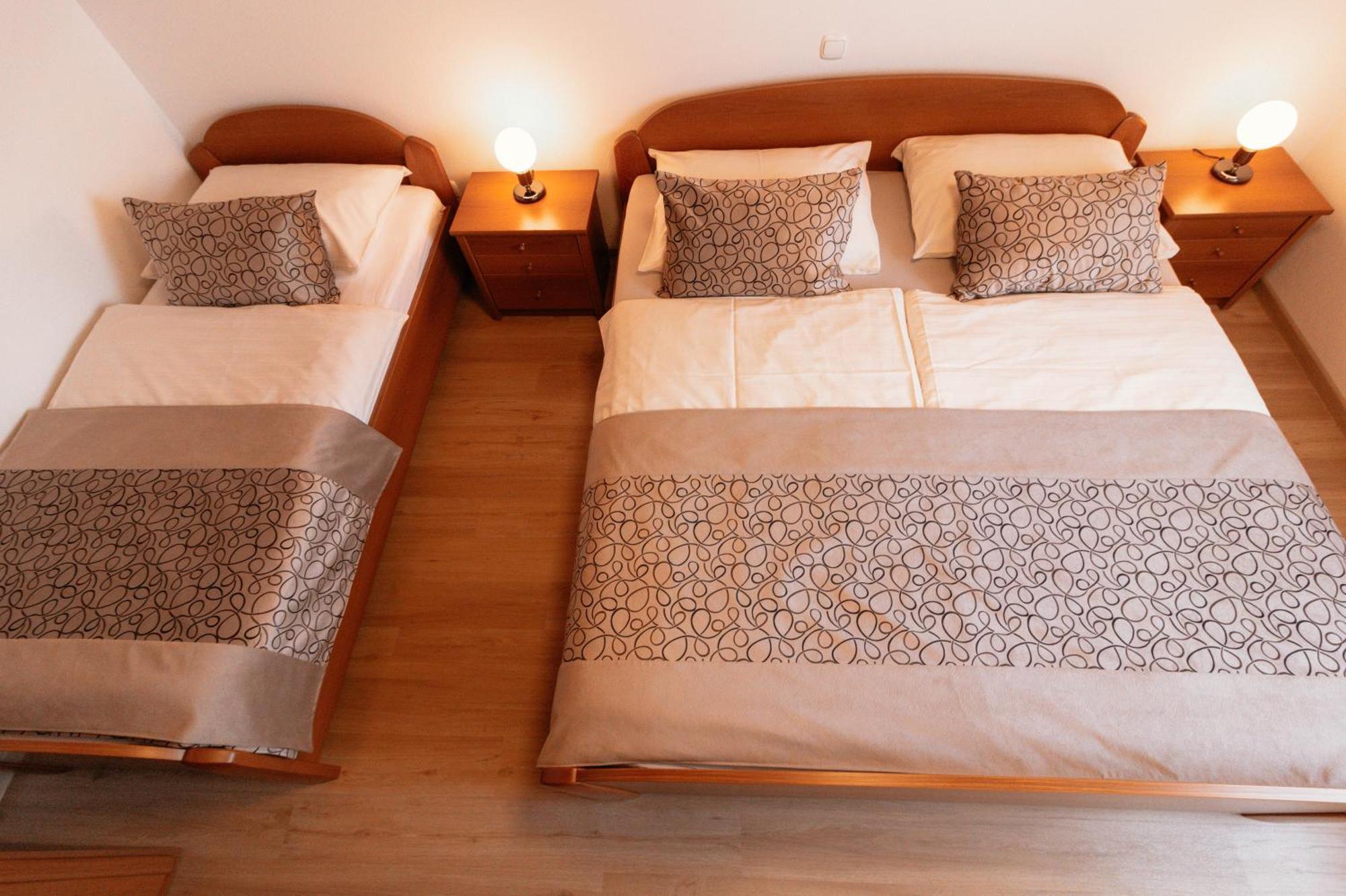 בוהין Apartments & Rooms Malej חדר תמונה