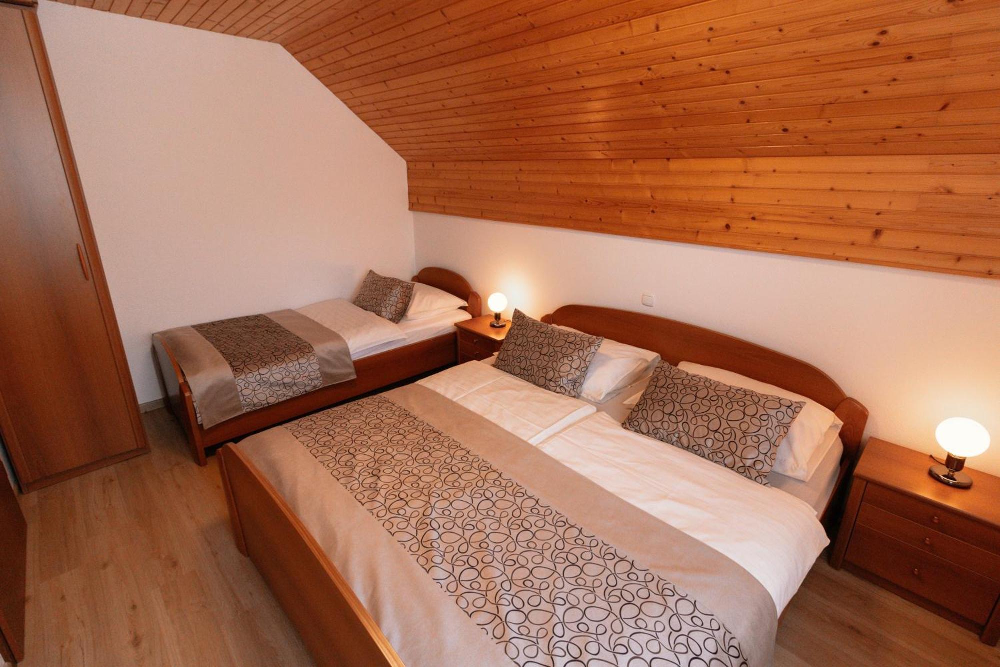 בוהין Apartments & Rooms Malej חדר תמונה
